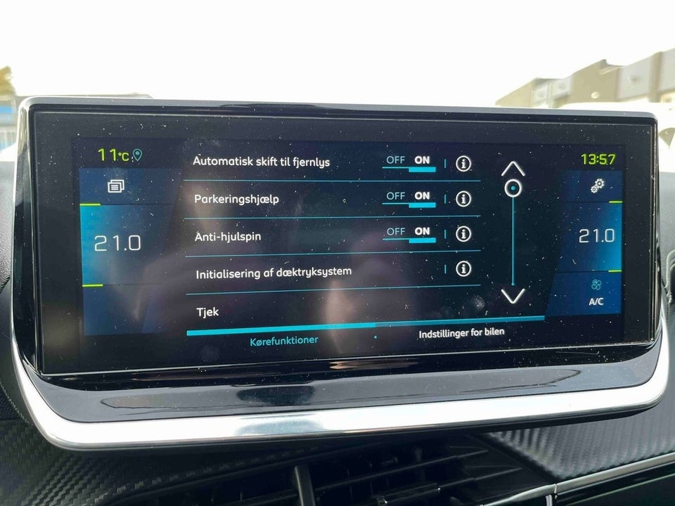 Peugeot e-208 50 GT Pack 5d