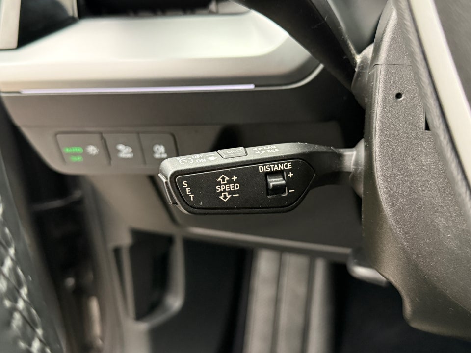 Audi Q4 e-tron 40 Advanced 5d