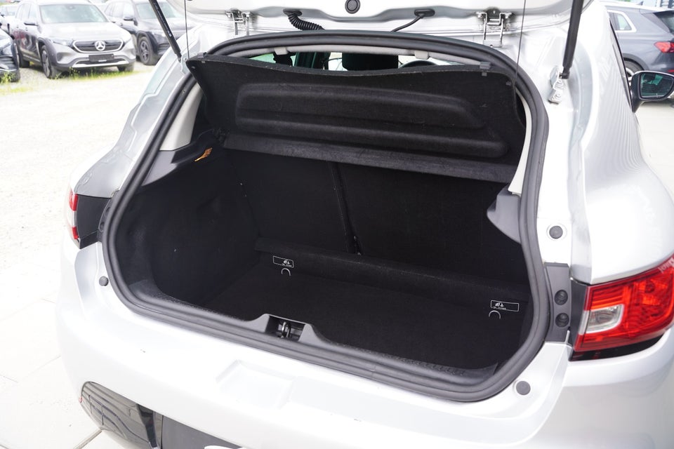 Renault Clio IV 1,5 dCi 75 Expression 5d