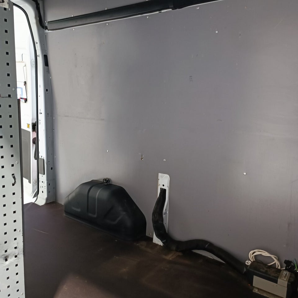 Ford Transit 350 L2 Van 2,0 TDCi 130 Trend H3 FWD