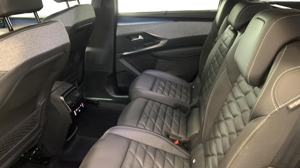 Peugeot e-5008 77 GT 7prs 5d