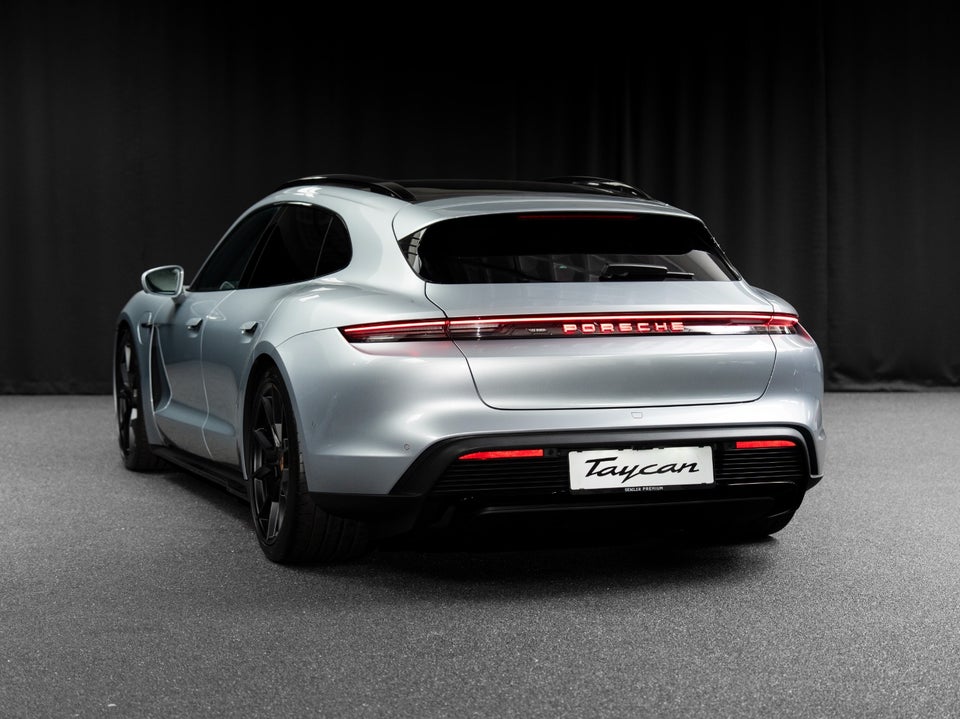 Porsche Taycan Performance+ Black Edition Sport Turismo 5d