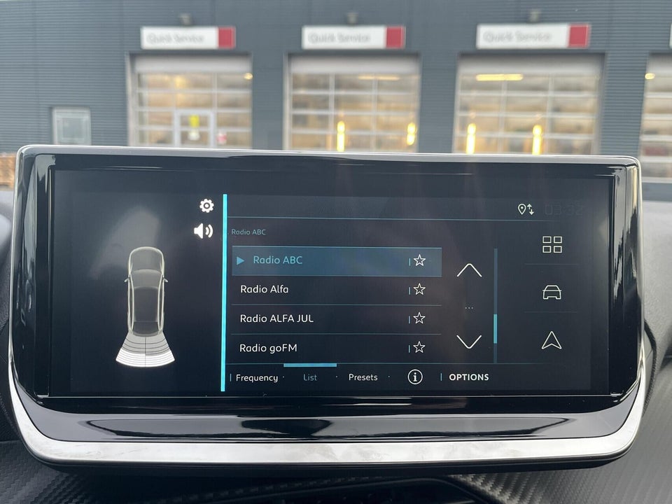 Peugeot e-208 50 Style 5d