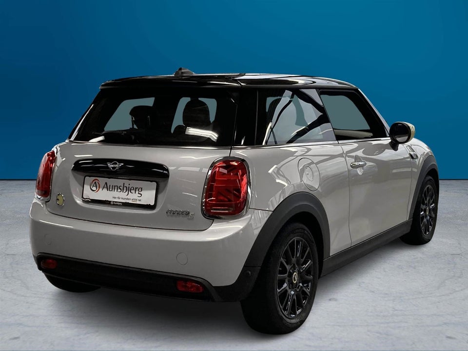 MINI Cooper SE Camden 3d