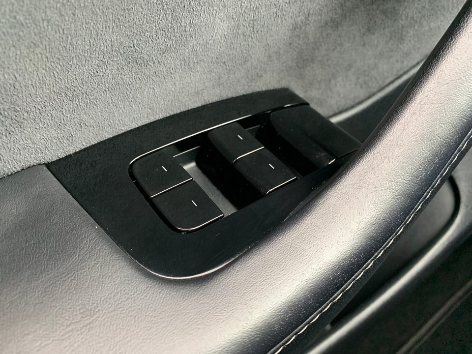 Tesla Model 3 Standard Range+ RWD 4d