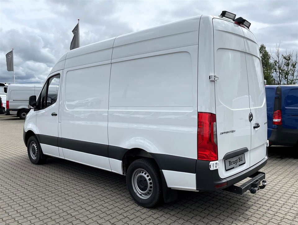 Mercedes Sprinter 317 2,0 CDi A2 Kassevogn aut. RWD