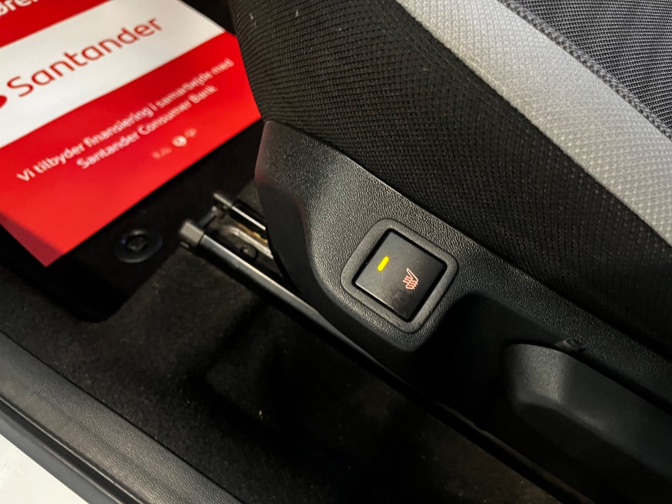 Toyota Aygo 1,0 VVT-i x-press x-shift 5d