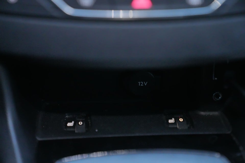 Peugeot 308 1,6 BlueHDi 120 Allure Sky 5d