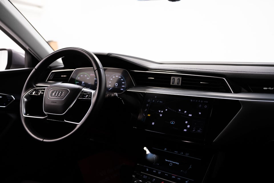 Audi e-tron 50 quattro 5d