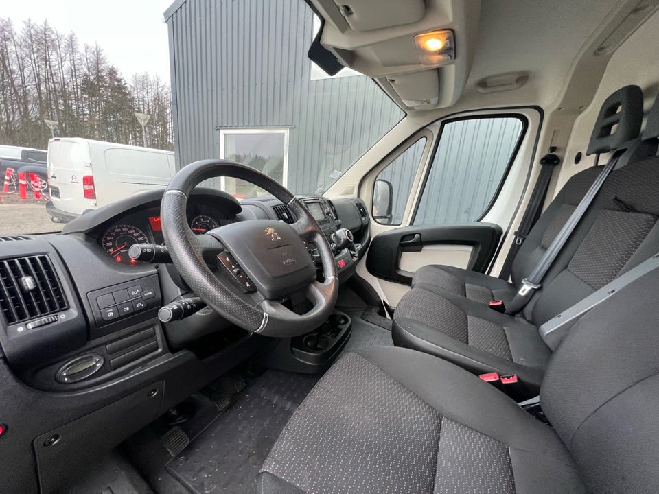 Peugeot Boxer 333 2,0 BlueHDi 130 L2H2