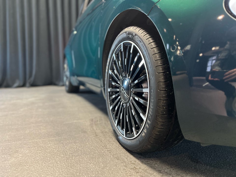 Fiat 500e 42 la Prima by Bocelli 3d