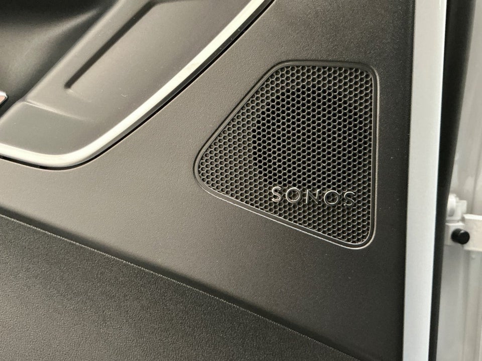 Audi Q4 e-tron 50 S-line quattro 5d