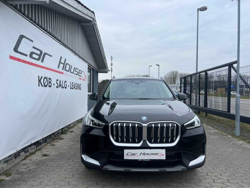 BMW iX1 xDrive30 Fully Charged 5d