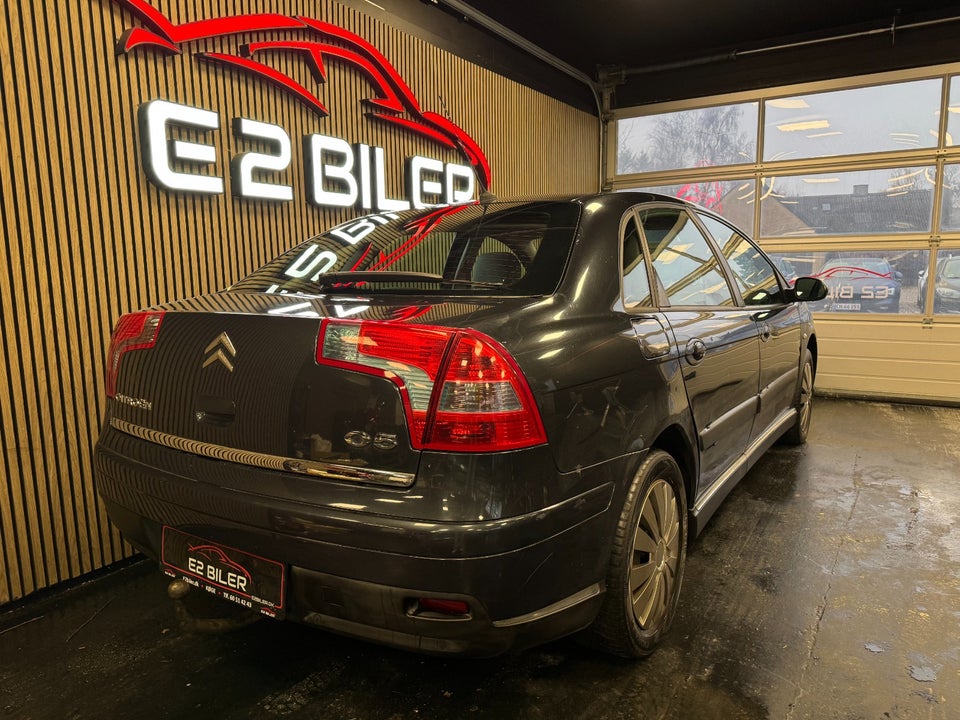 Citroën C5 1,8i 16V Elegance 5d