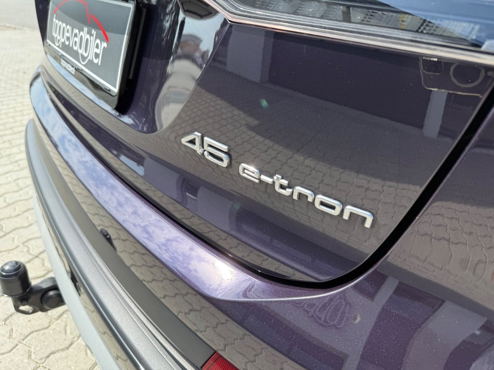 Audi Q4 e-tron 45 Advanced 5d
