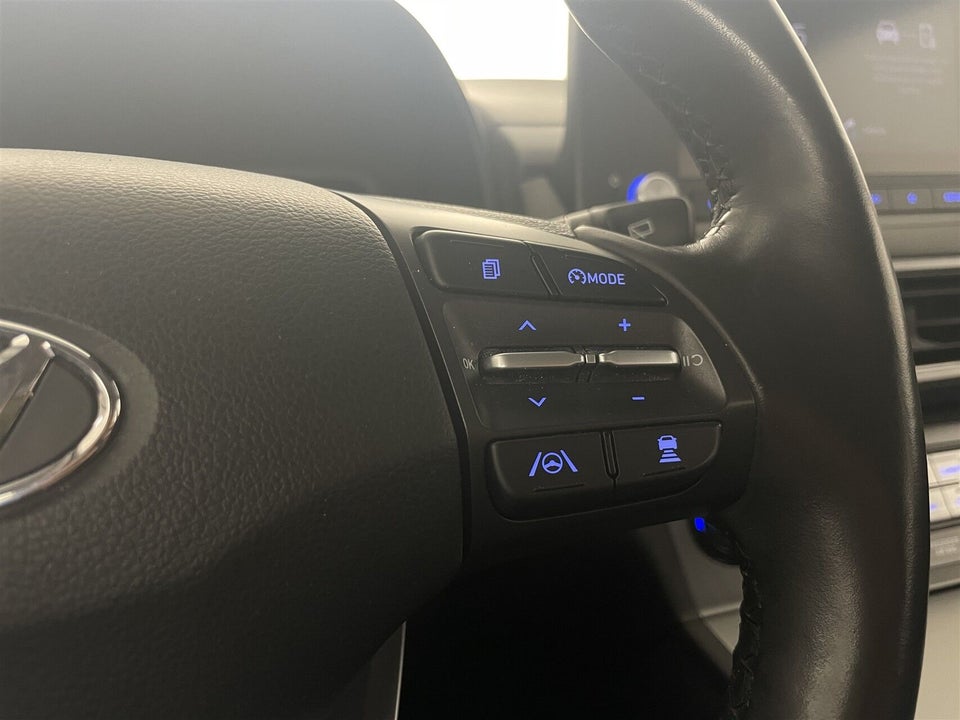 Hyundai Kona 64 EV Essential 5d