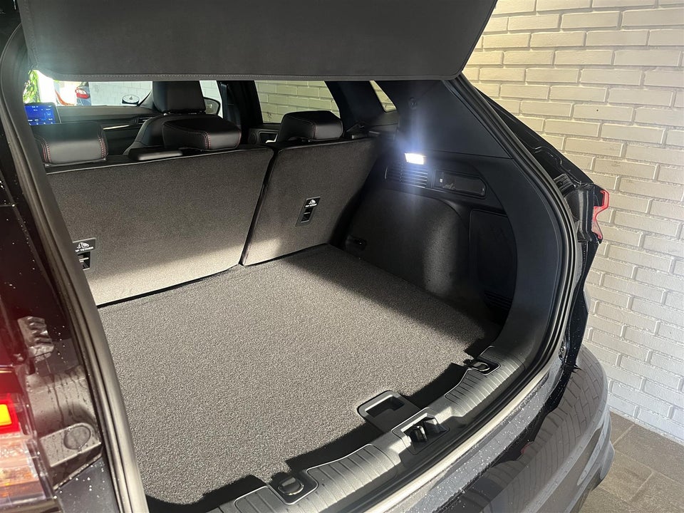 Ford Kuga 2,5 PHEV ST-Line X CVT 5d