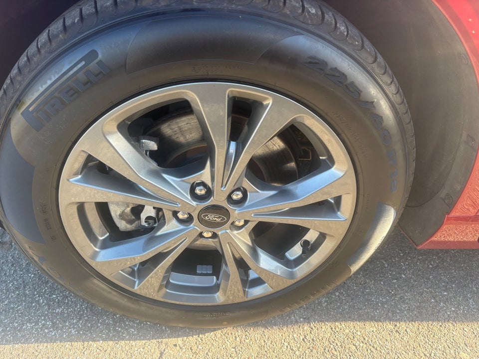 Ford Kuga 2,5 PHEV ST-Line X CVT 5d