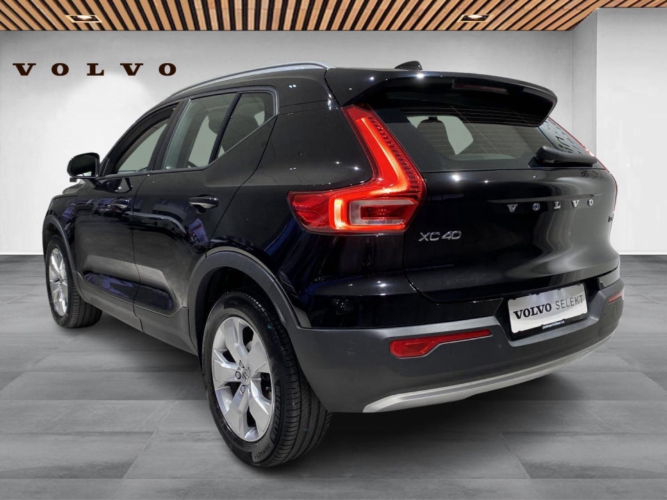 Volvo XC40 1,5 T3 163 Momentum aut. 5d