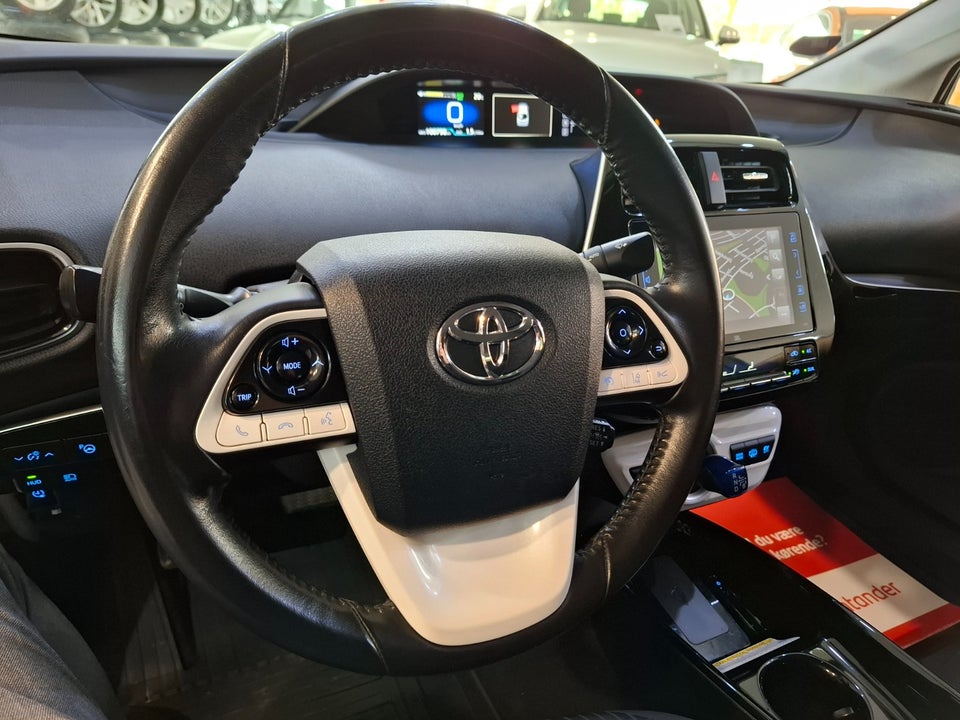Toyota Prius 1,8 Plug-in Hybrid H4 MDS 5d