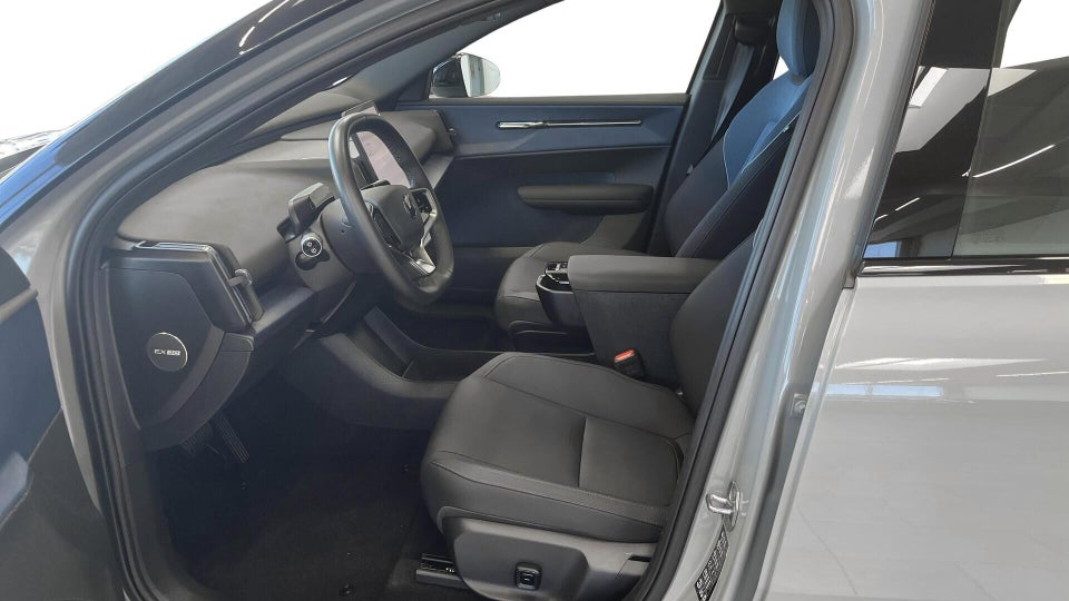 Volvo EX30 Extended Range Ultra 5d