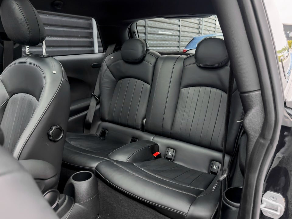 MINI Cooper SE Younique Trim 3d