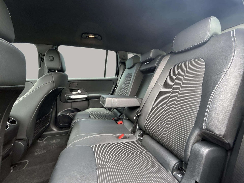 Mercedes EQB300 Progressive 4Matic 5d