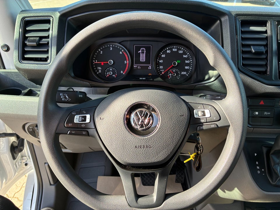 VW Crafter 35 2,0 TDi 177 Kassevogn L3H3 aut.