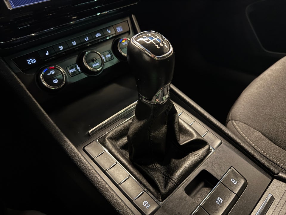 Skoda Superb 1,4 TSi 150 Active Combi 5d