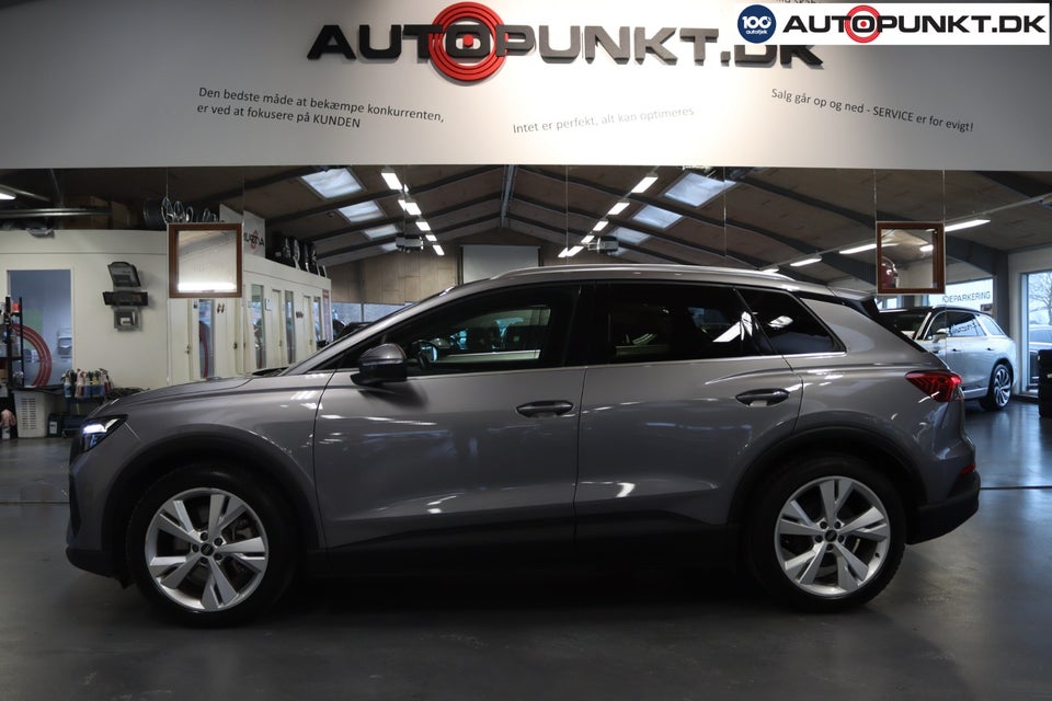 Audi Q4 e-tron 40  5d