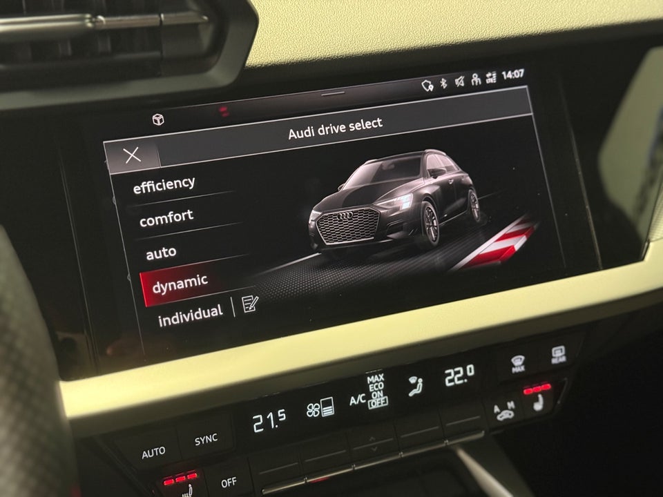 Audi A3 40 TFSi e Advanced Sportback S-tr. 5d