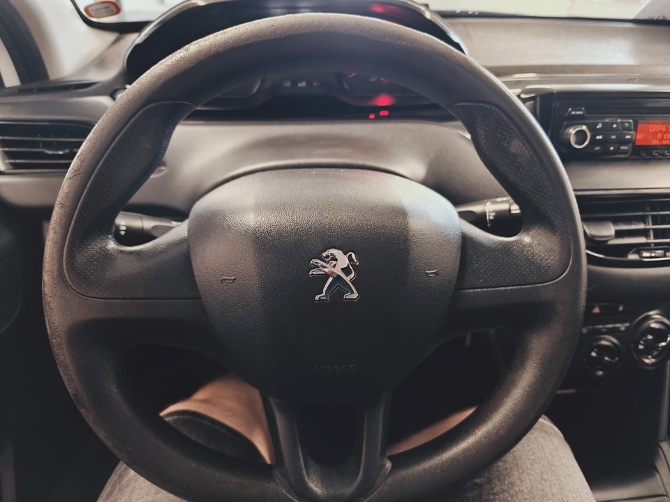 Peugeot 208 1,0 VTi Access 5d