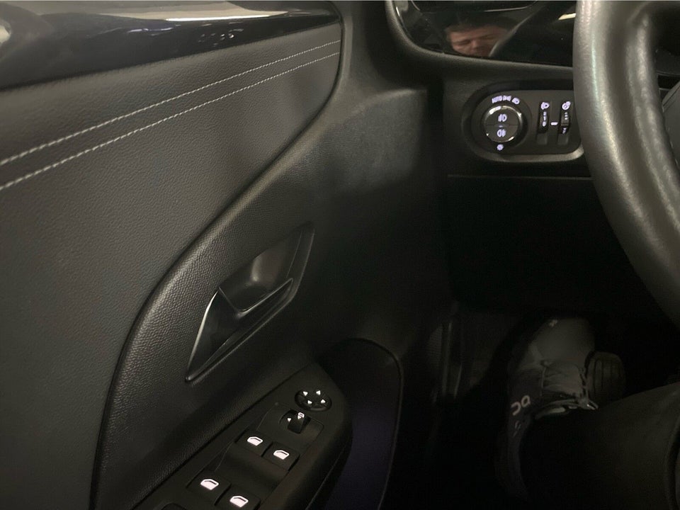 Opel Corsa 1,2 T 100 Elegance Sky 5d