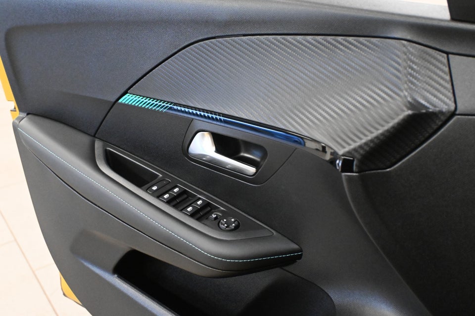 Peugeot 208 1,2 PureTech 100 Allure Pack EAT8 5d