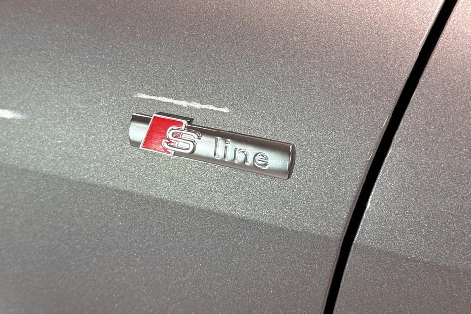 Audi Q4 e-tron 45 S-line Edition 5d