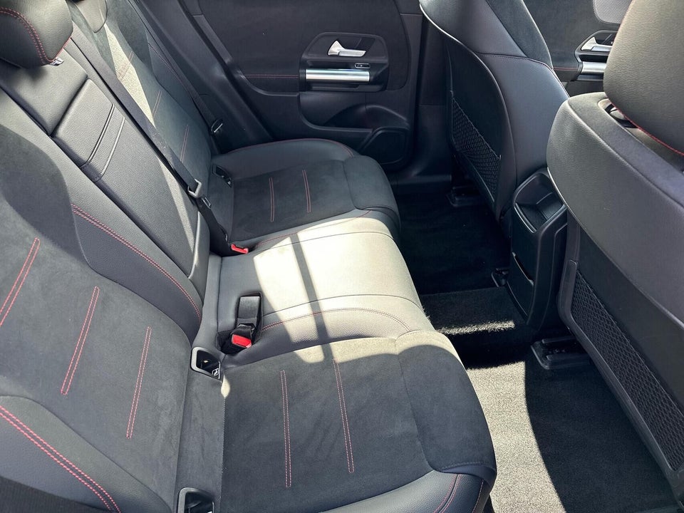 Mercedes EQA300 AMG Line 4Matic 5d