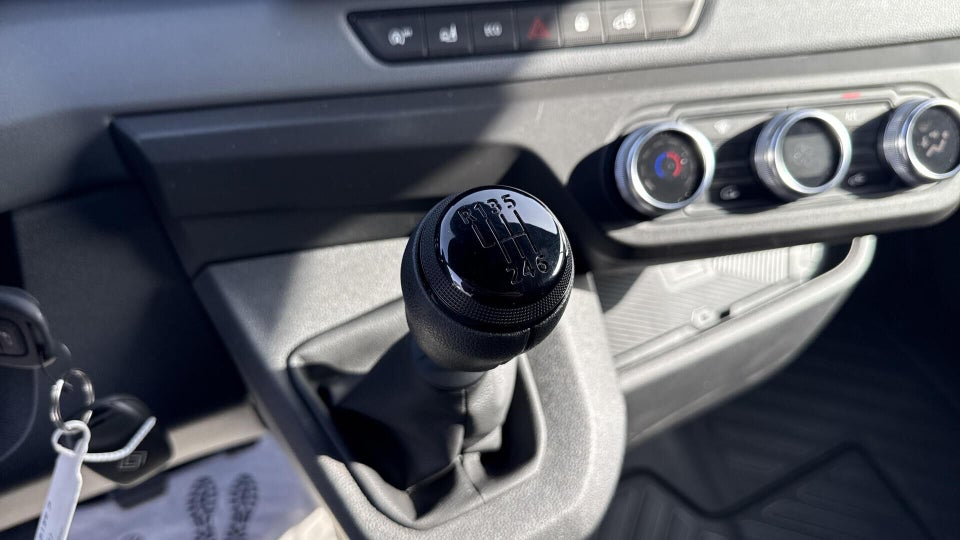 Renault Master V T35 2,0 dCi 150 L2H2 Kassevogn Tekno