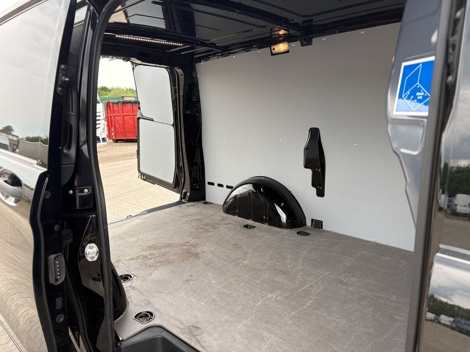Mercedes Vito 114 2,0 CDi Kassevogn aut. L RWD
