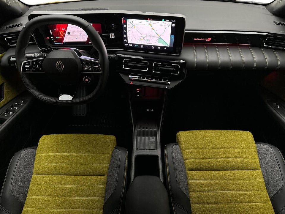 Renault 5 E-Tech 52 Iconic 5d