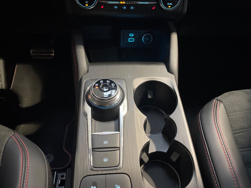 Ford Kuga 2,5 PHEV ST-Line X CVT 5d