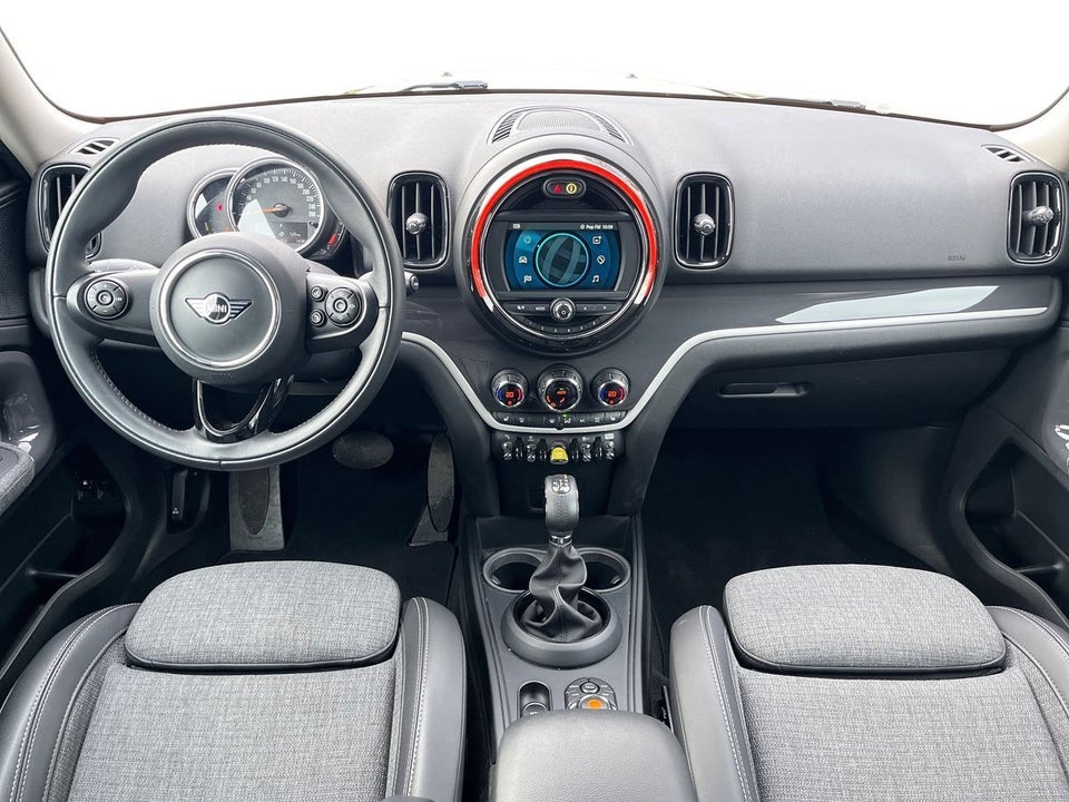 MINI Countryman Cooper SE 1,5 Essential aut. ALL4 5d