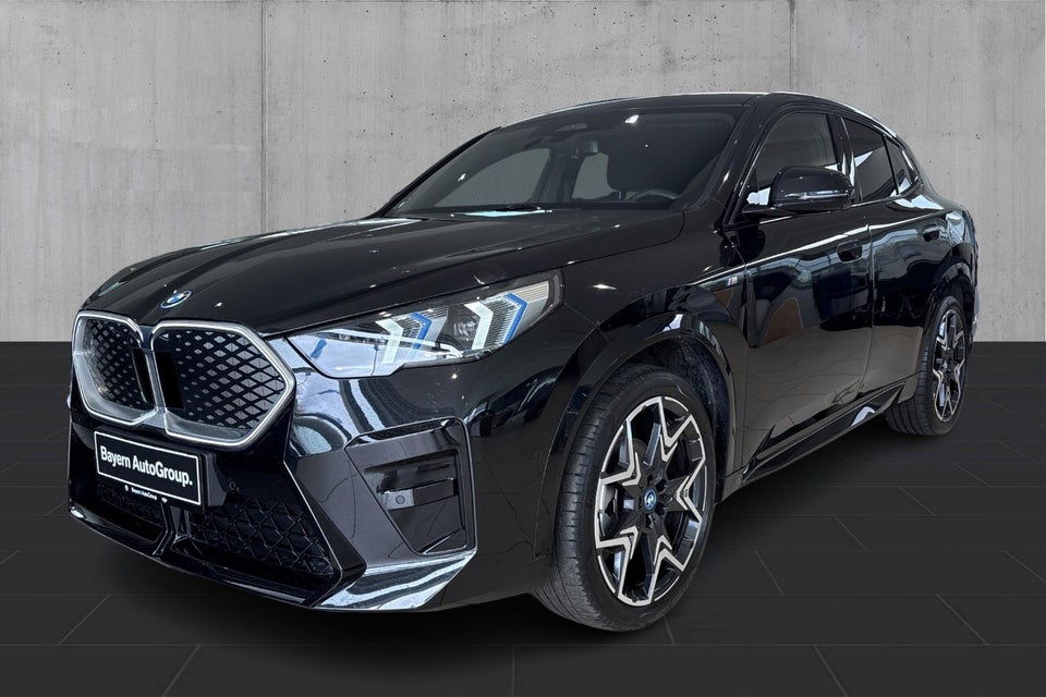 BMW iX2 eDrive20 Fully Charged 5d