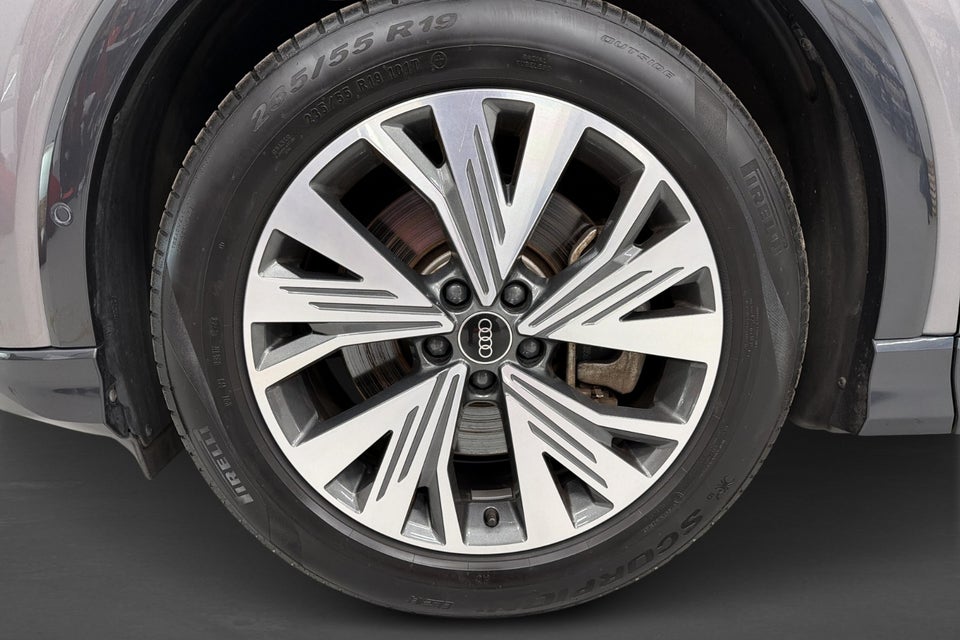 Audi Q4 e-tron 45 Progress 5d