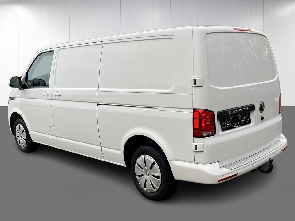 VW Transporter 2,0 TDi 150 Kassevogn DSG lang