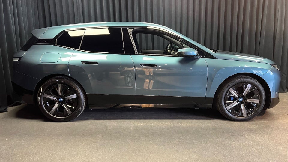 BMW iX xDrive40 Sport 5d