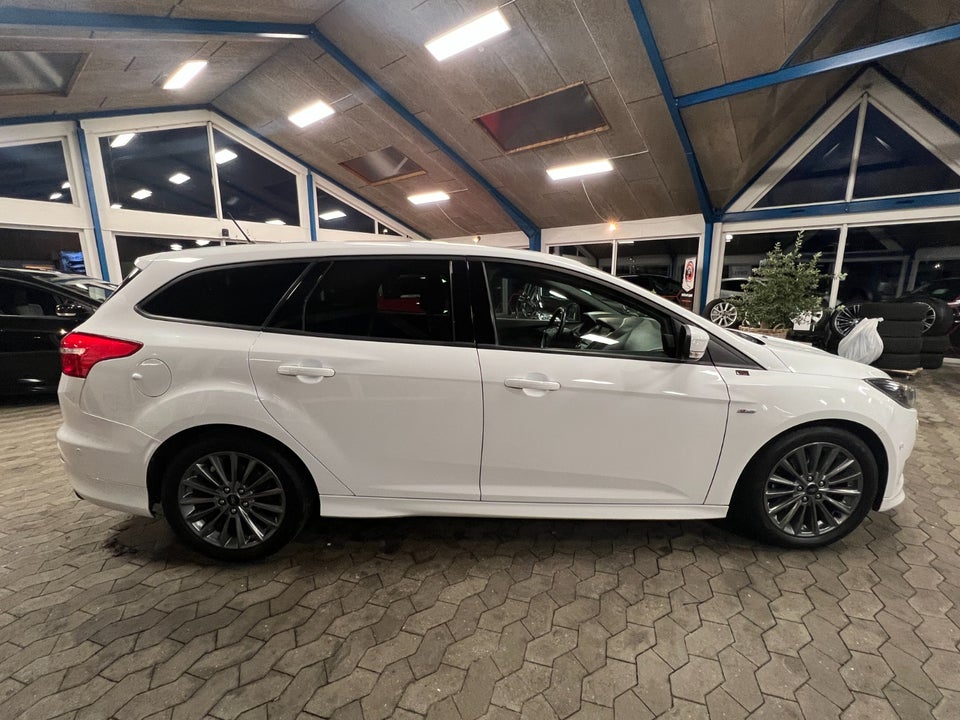 Ford Focus 1,0 SCTi 125 ST-Line+ stc. 5d