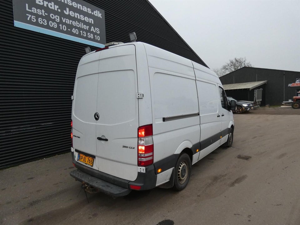 Mercedes Sprinter 316 2,2 CDi R2 Kassevogn 5d