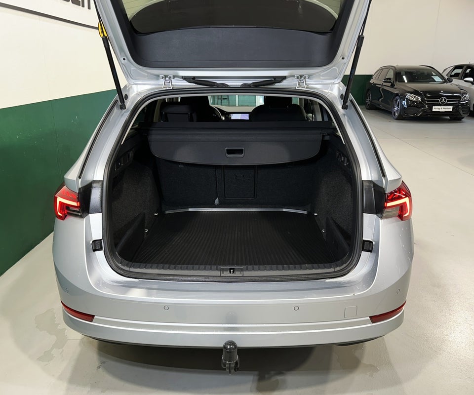 Skoda Octavia 2,0 TDi 150 Style Combi DSG 5d