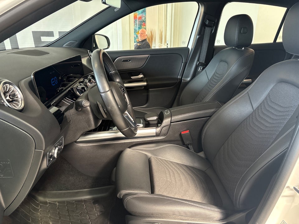 Mercedes EQA250 Progressive 5d