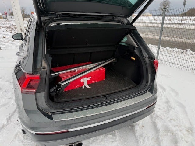 VW Tiguan 2,0 TSi 180 R-line DSG 4Motion 5d